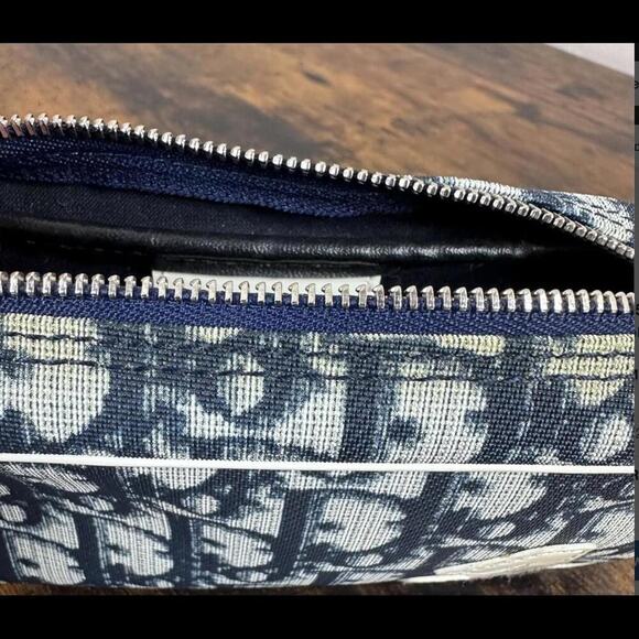 Christian Dior Trotter No. 1 Navy & White Cosmetic Pouch Bag (CDXX125) - Picture 9 of 15